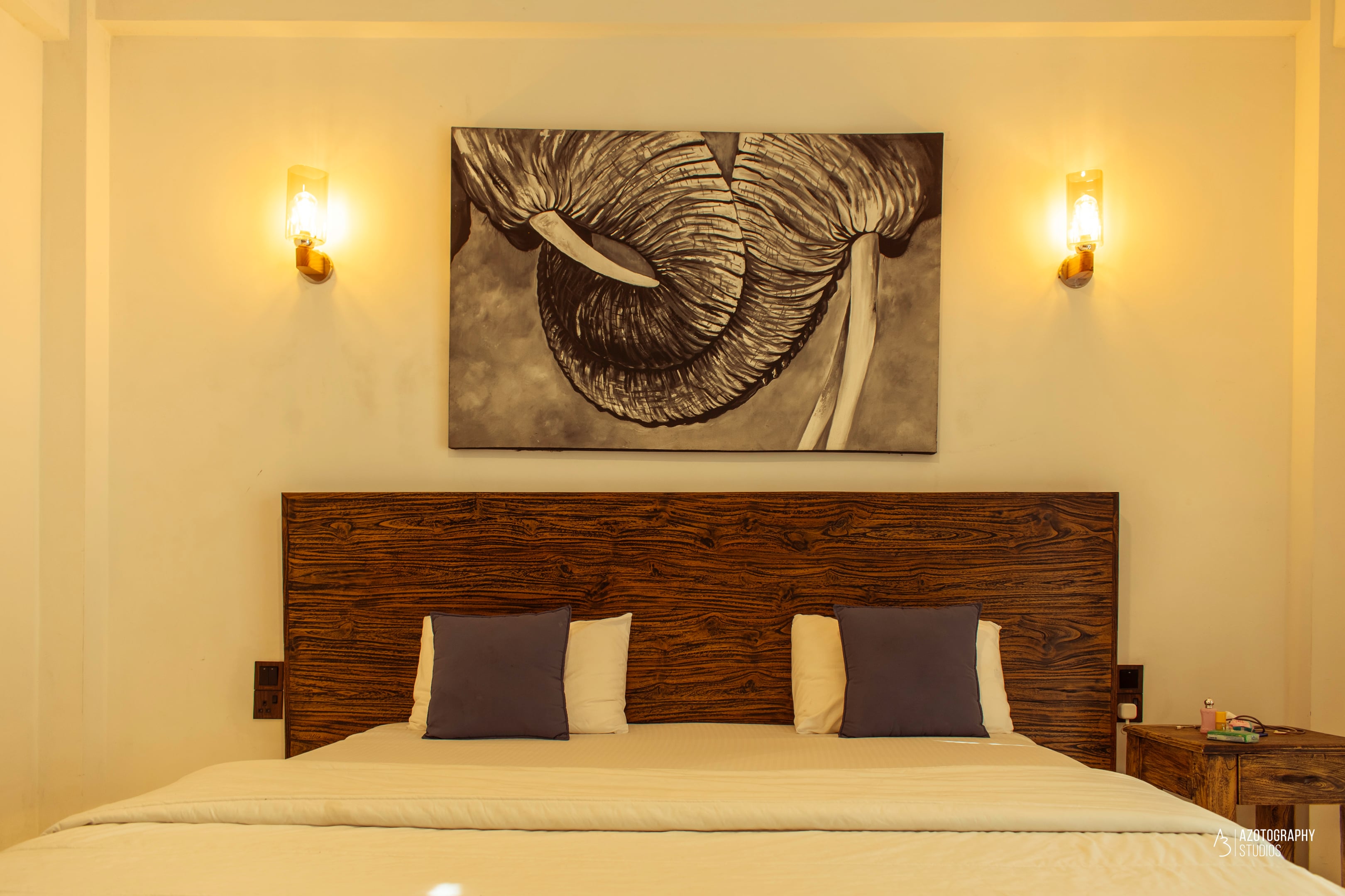 Main Bedroom: King-Sized Retreat